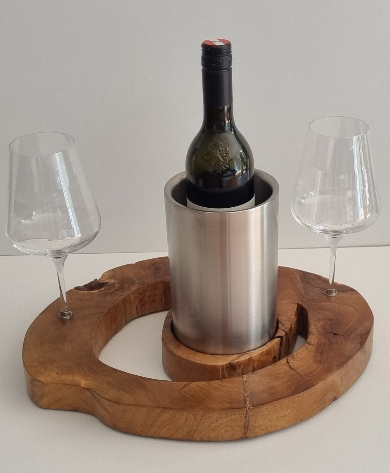 Bottle Cooler Suarholzplatte inkl. 2 Stk. Weißweingläser Bottle Cooler Suarholzplatte inkl. 2 Stk. Weißweingläser