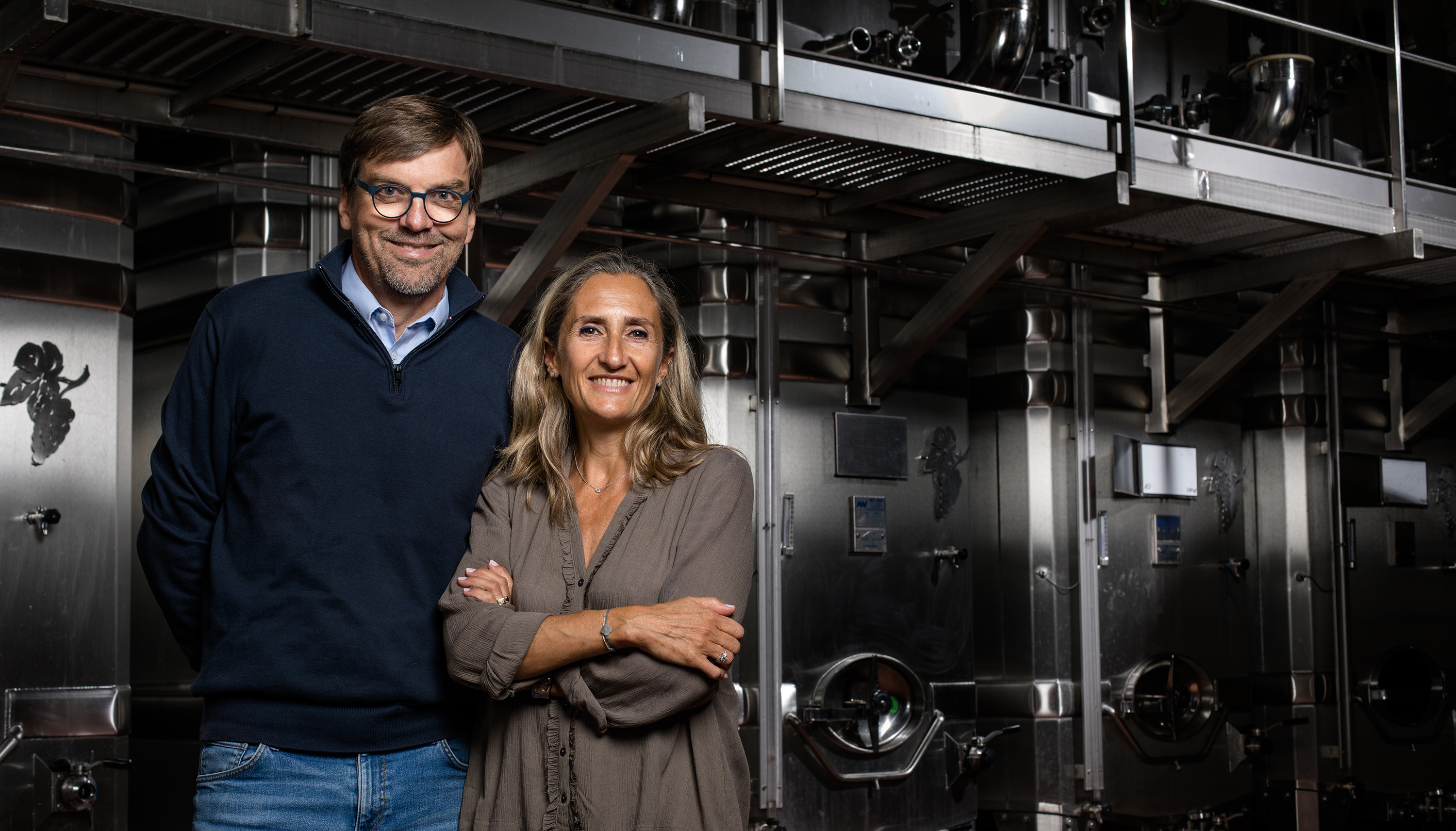 Herr und Frau Moreau im Weinkeller